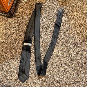 Le Château Black Satin Slim Tie